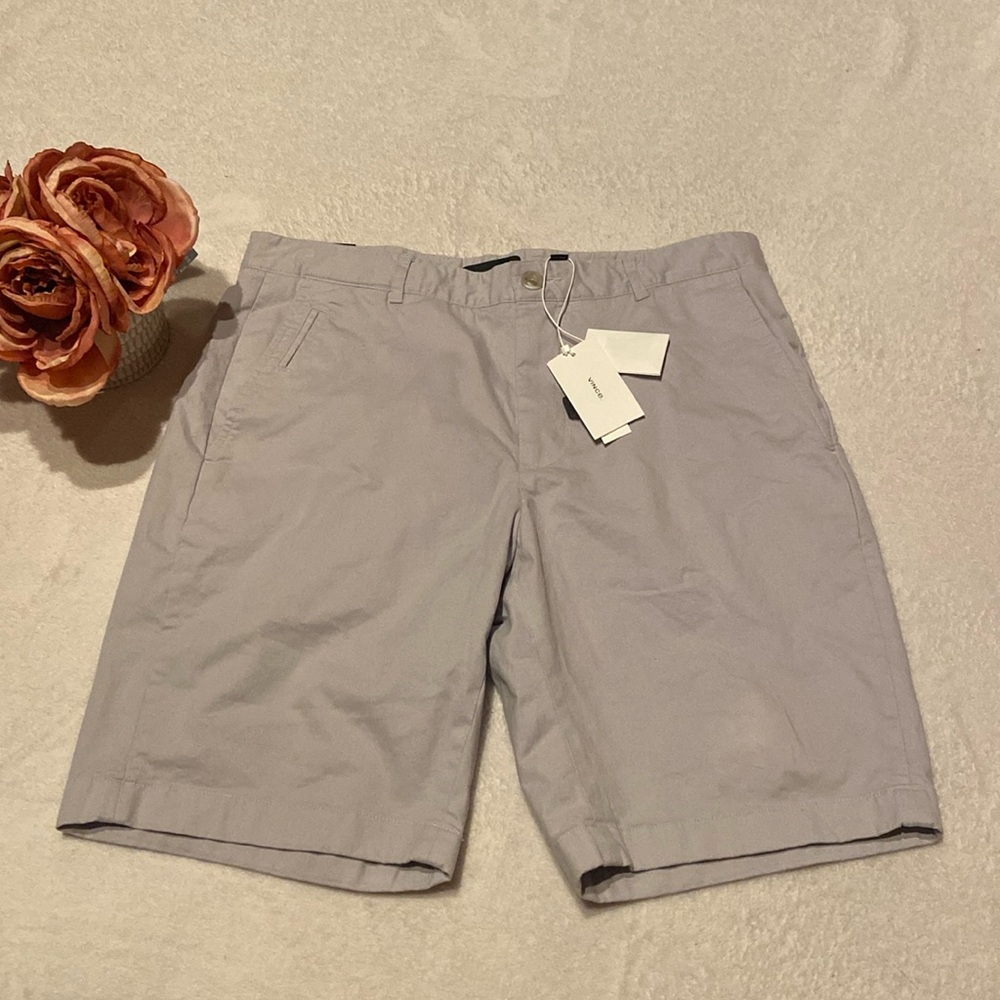VINCE SLIM FIT GRIFFITH NWT Size 31 Shorts